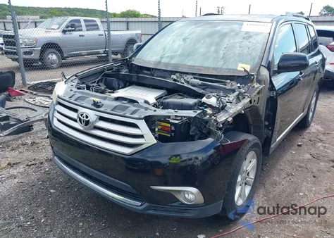 2011 Toyota Highlander Base V6 z USA, uszkodzony, nr VIN 5TDZK3EH9BS041518